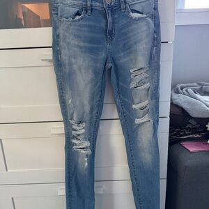 American Eagle Distressed Super Stretch Jeggings